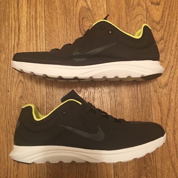 nike mayfly lite